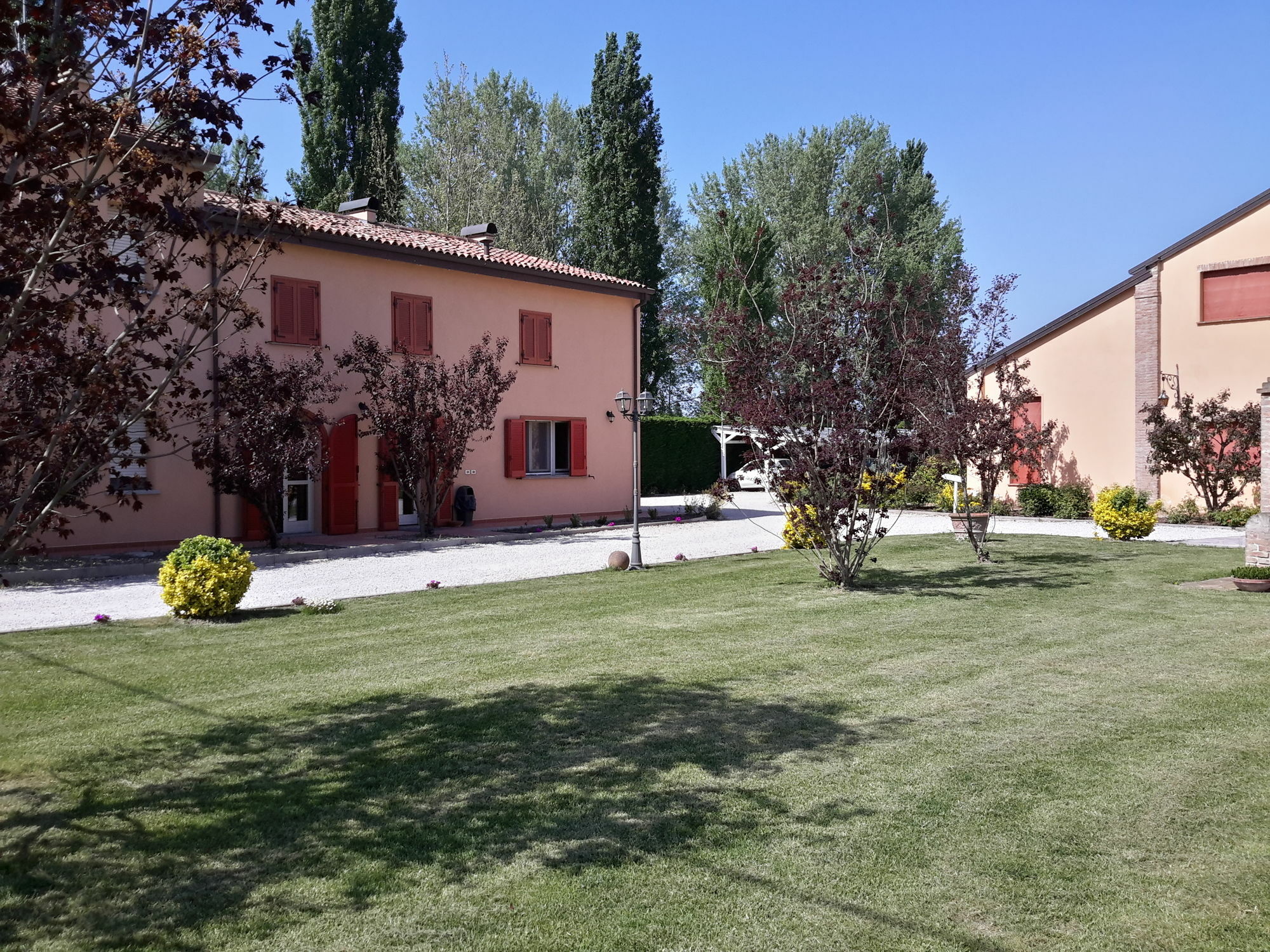Lama Di Valle Rosa Ferrara Exterior foto